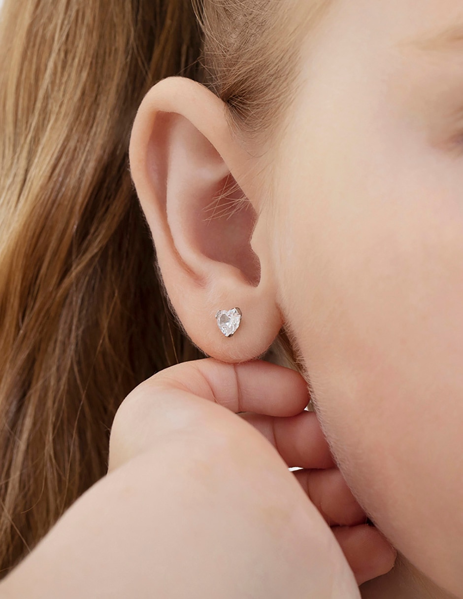 ARETE CORAZON BLANCO ZIRCONIA