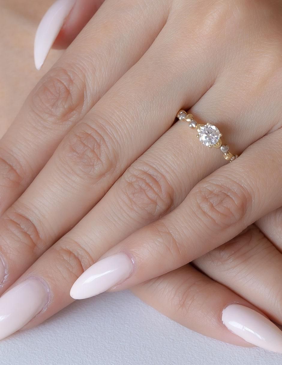 Anillo de compromiso de oro 14 k 7