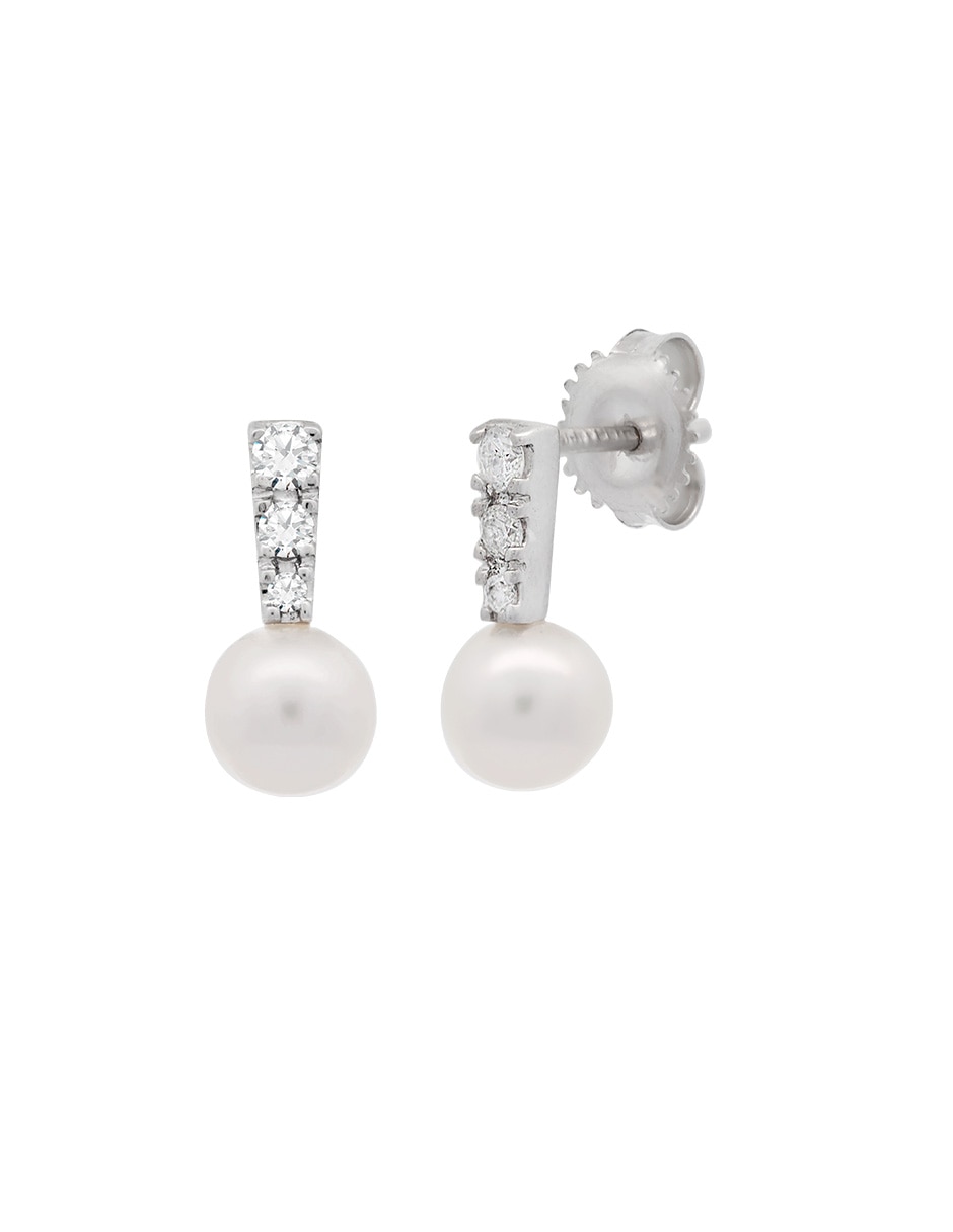 Aretes redondos de oro con acabado lustre diamante