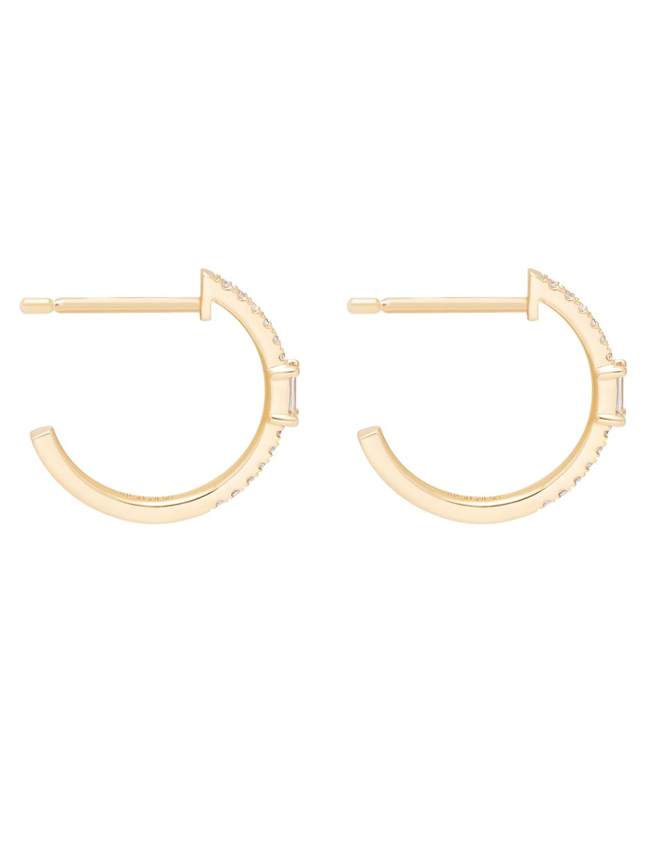 Aretes cortos de oro 14 K con acabado pavé diamante 2