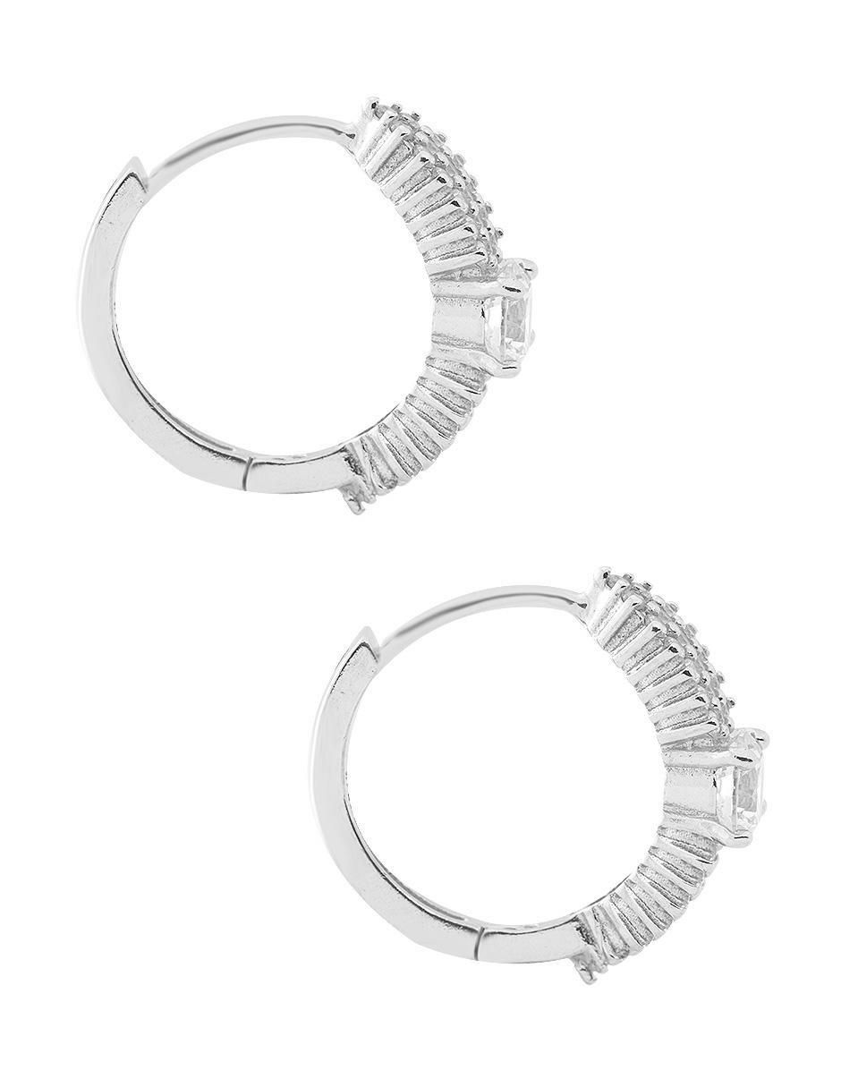 Aretes circulares con acabado plateado zirconia 2