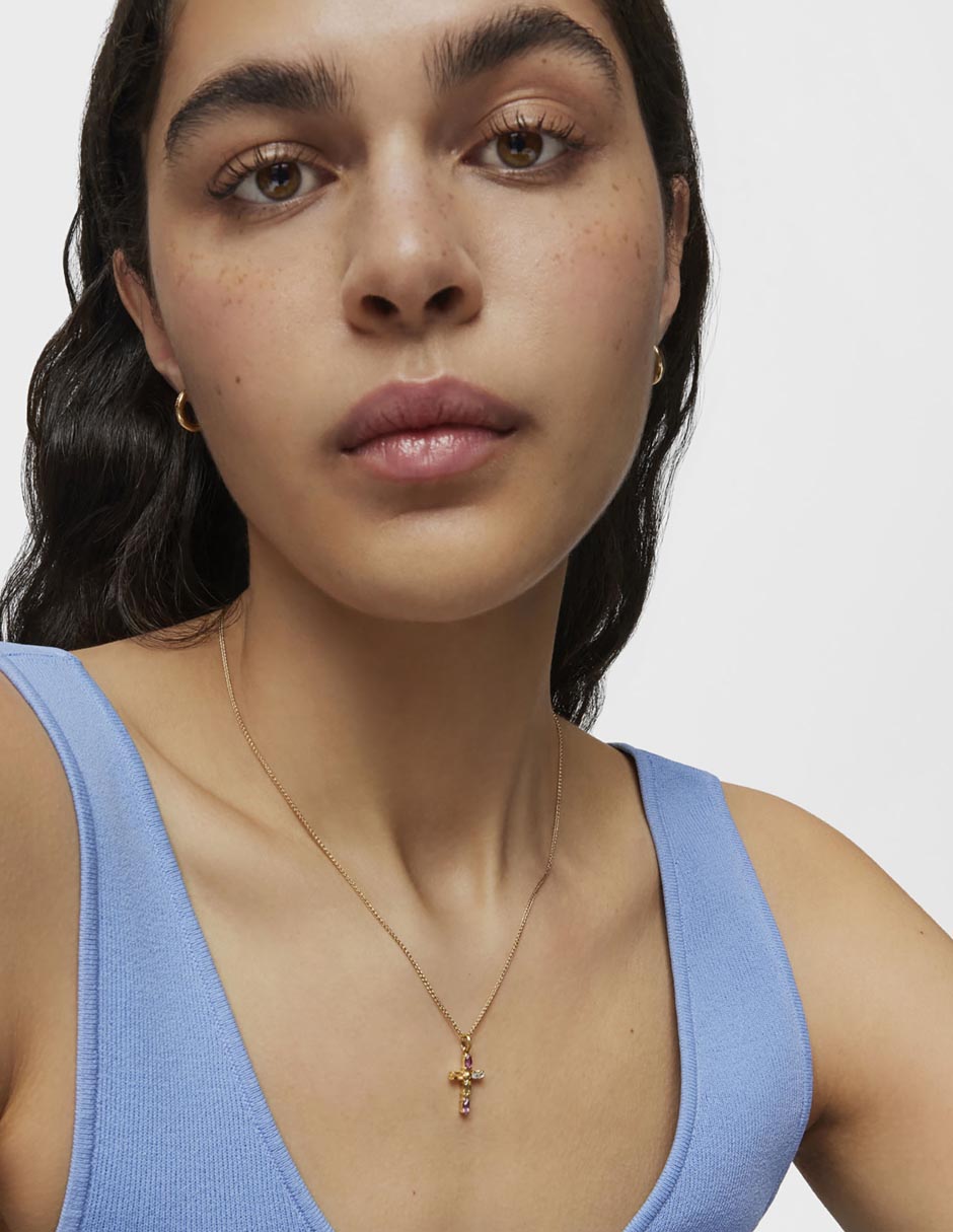 Dije de cruz basics de oro amarillo 18 K 4