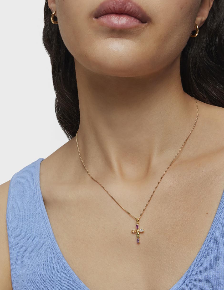 Dije de cruz basics de oro amarillo 18 K 6