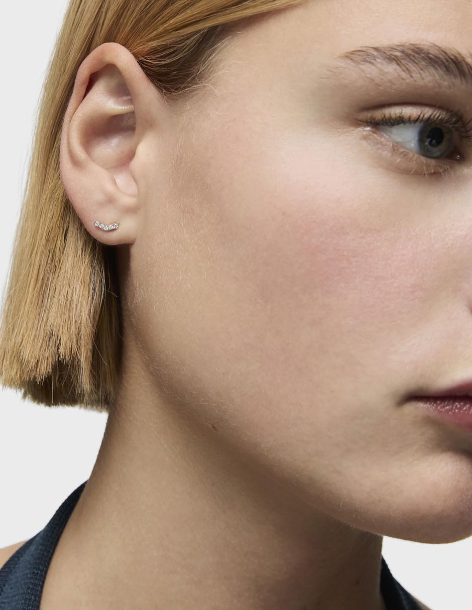 Aretes Les Classiques de oro con acabado pavé diamante 5