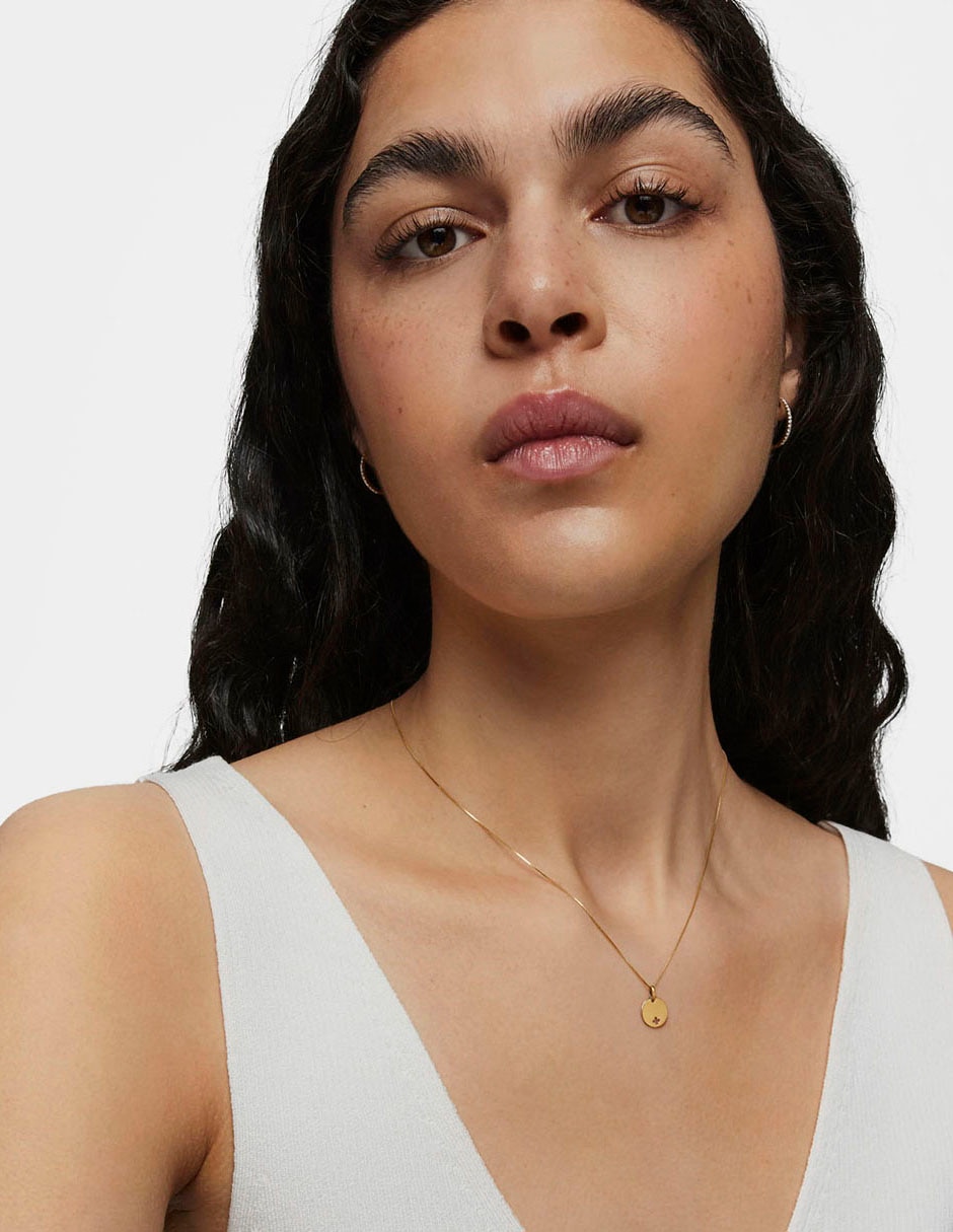 Dije de oro amarillo 18 K 3