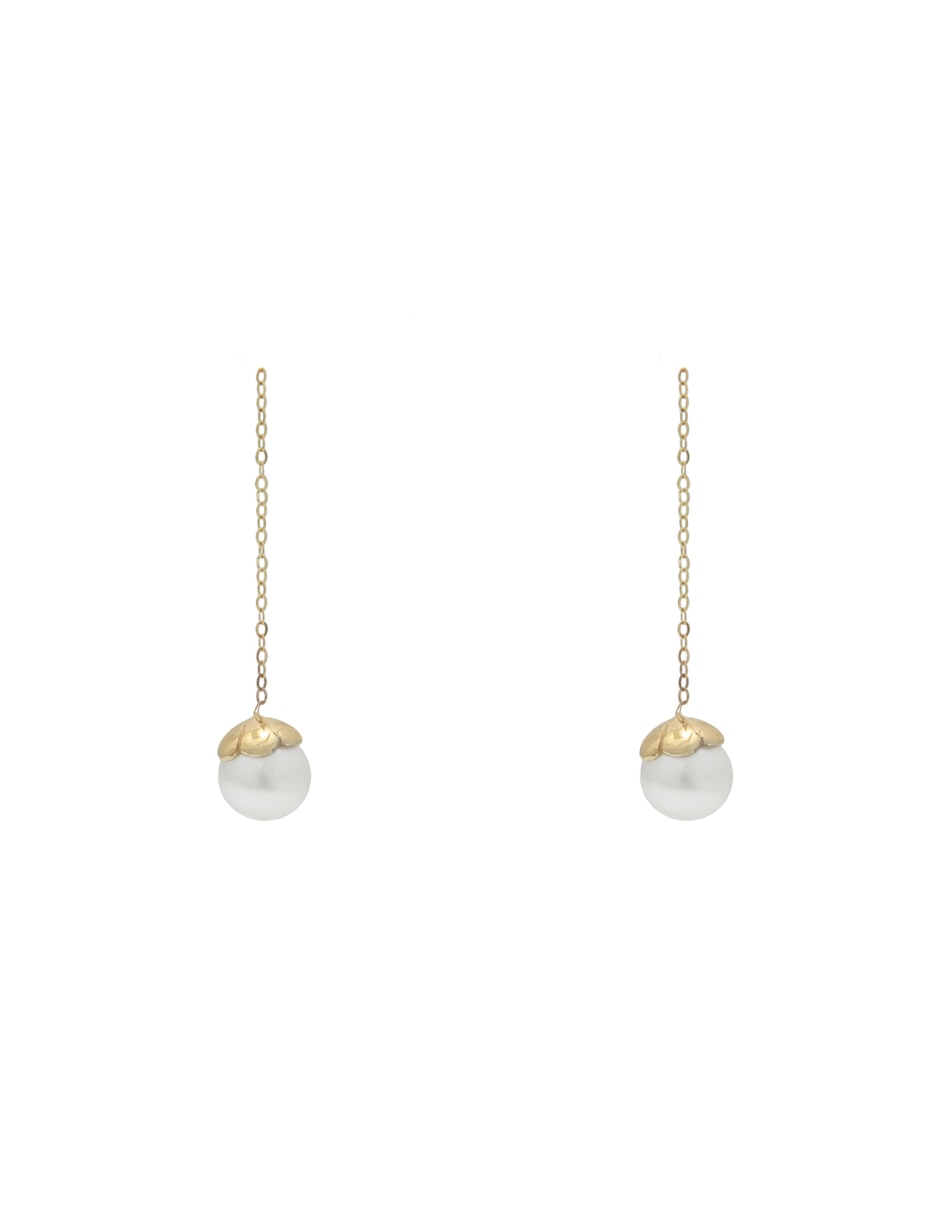 Aretes redondos de oro amarillo con acabado brillante perla
