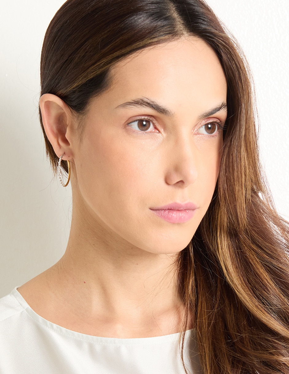 Aretes de aro redondos de oro 14 k con acabado pulido 4