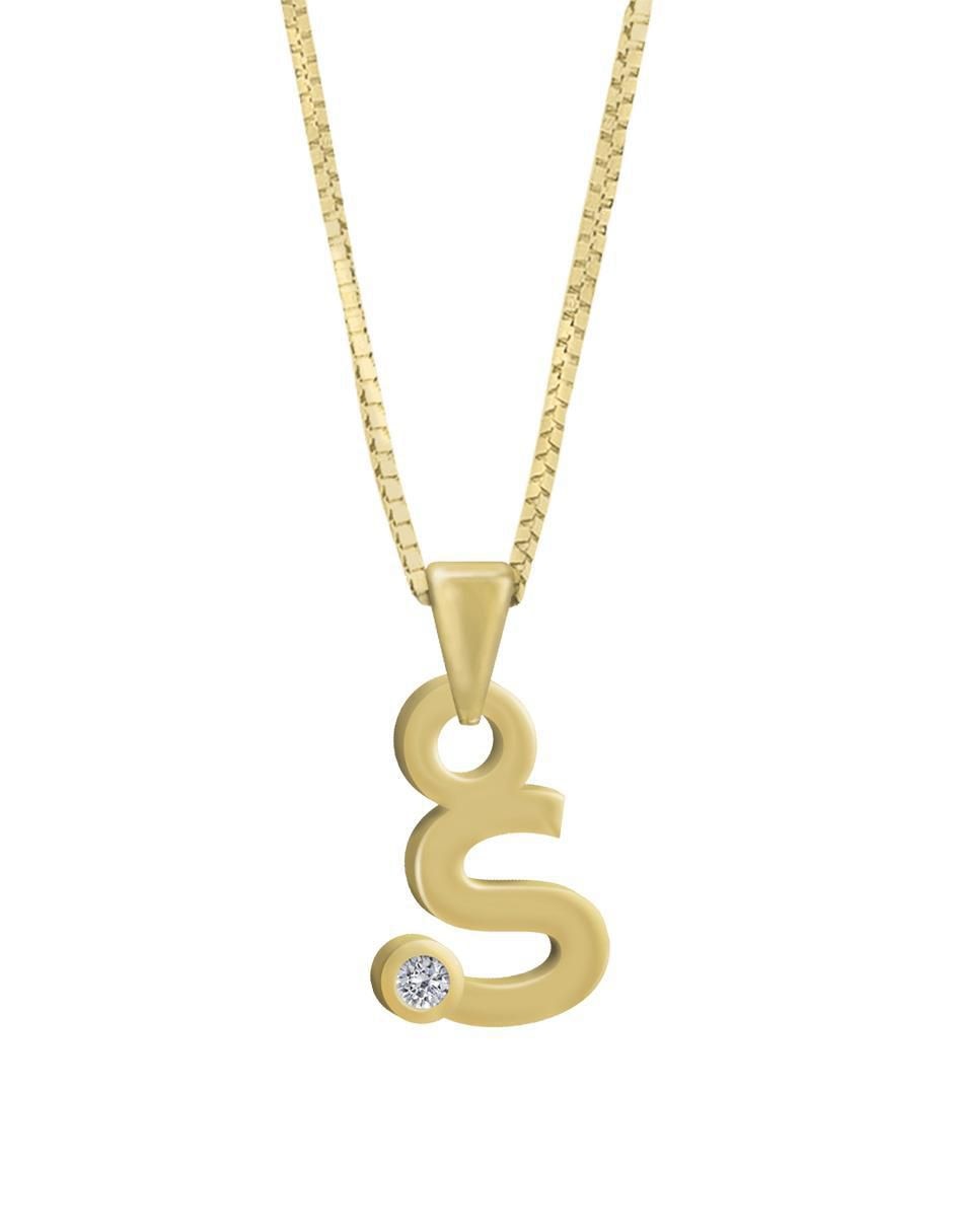 Colgante Y Dije de letras gardenia de oro amarillo 14 K Colgante Y Dije de letras gardenia de oro amarillo 14 K