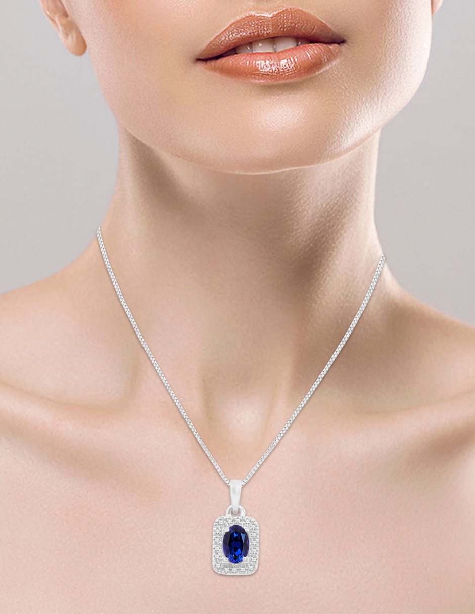 Collar con dije cuadrado Carre de oro blanco 14 K 4