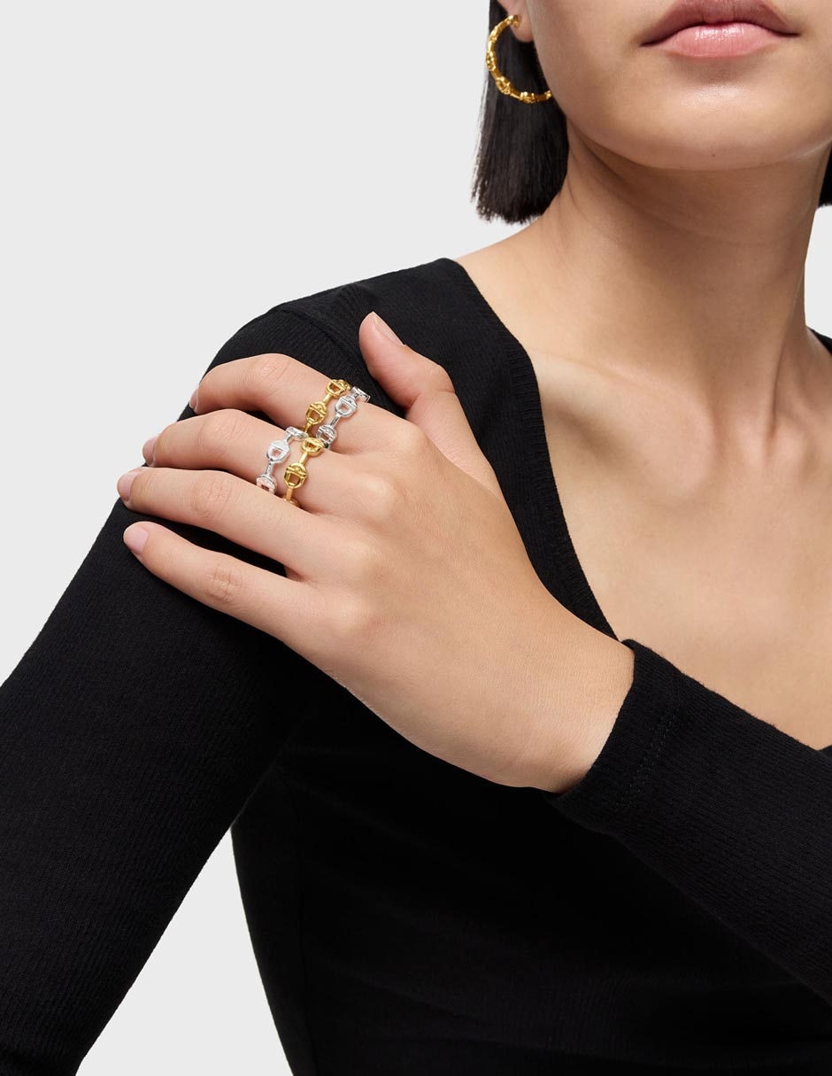 Anillo Manifesto de plata P 925 con acabado baño de oro 2