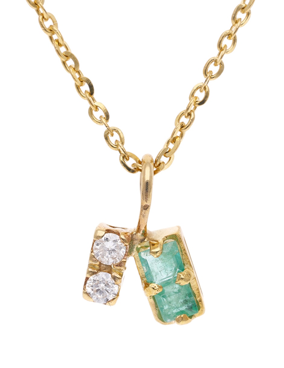 Collar con dije de oro amarillo 14 K