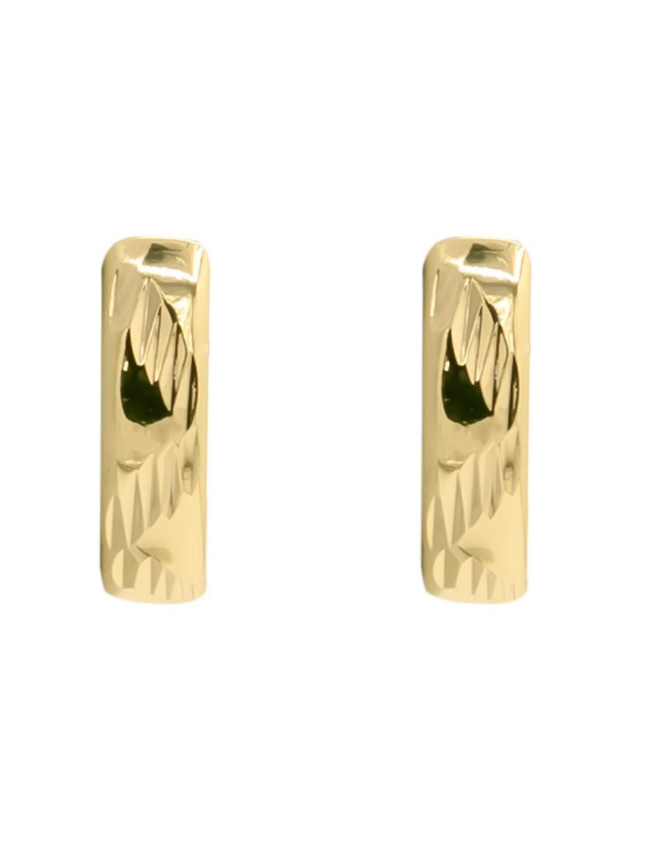 Aretes de círculo con acabado brillante Aretes de círculo con acabado brillante