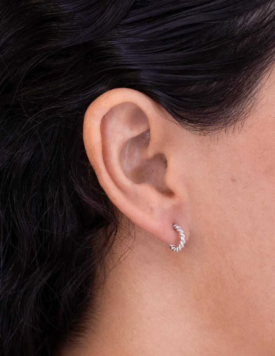 Arracadas "de (si aplica)" circular sin temática teresa díaz joyería mexicana básicos modernos "de" plata p 925 "con acabado" baño oro sin gema