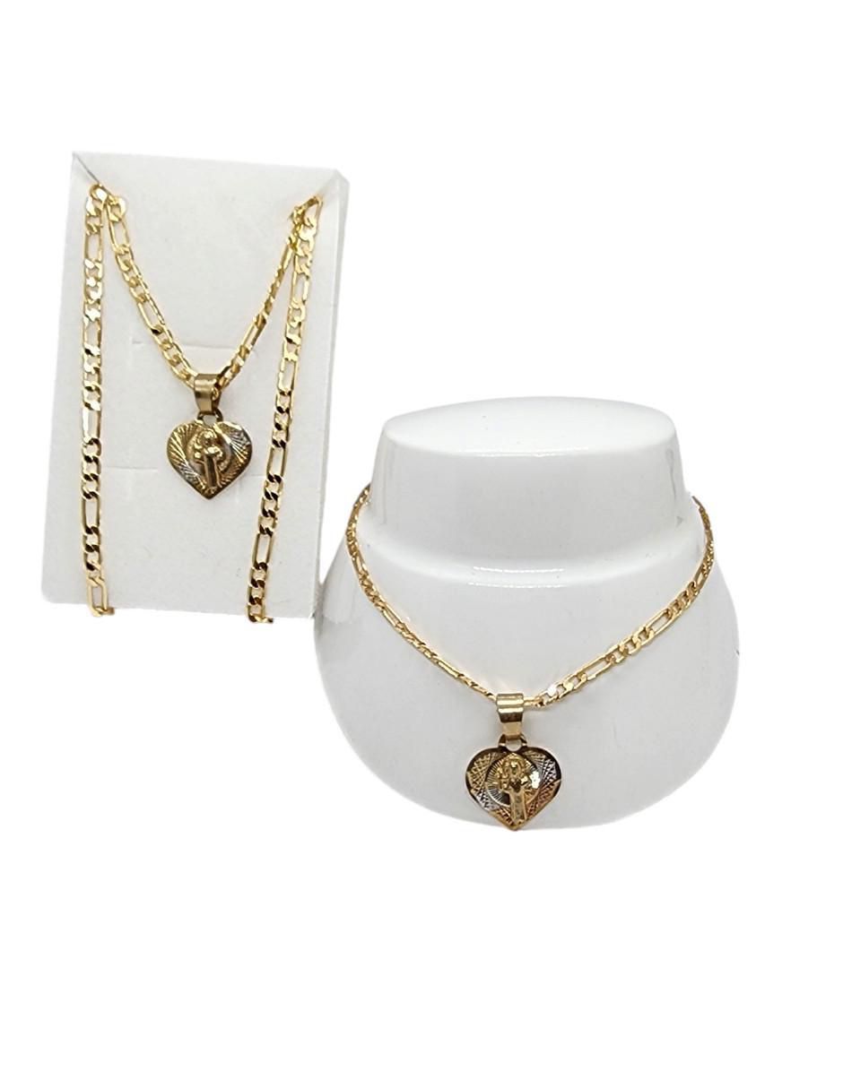 Collar y pulsera de corazón Religioso San Benito 3