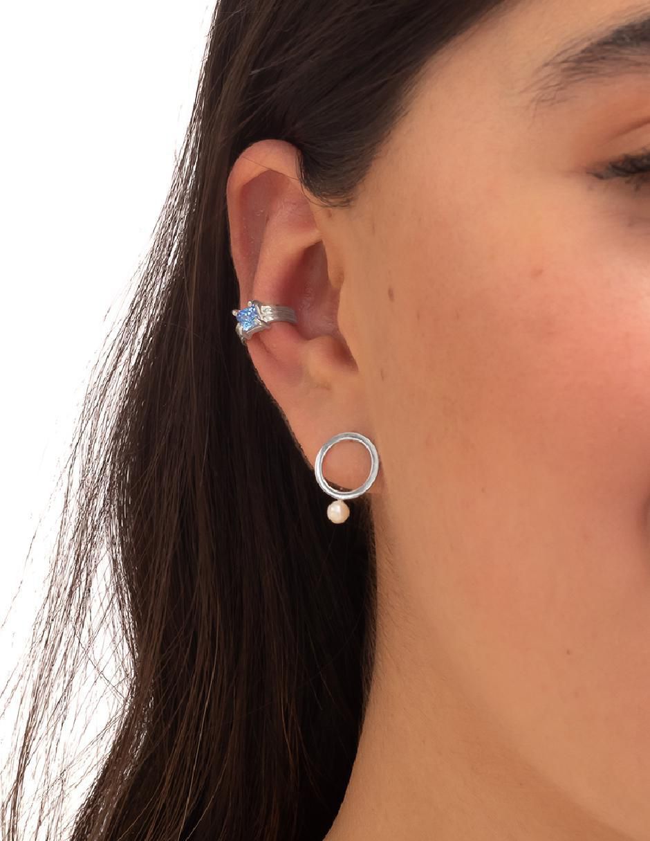 Aretes de aro circulares Somos Uno de plata P 925 con acabado pavé perla 4