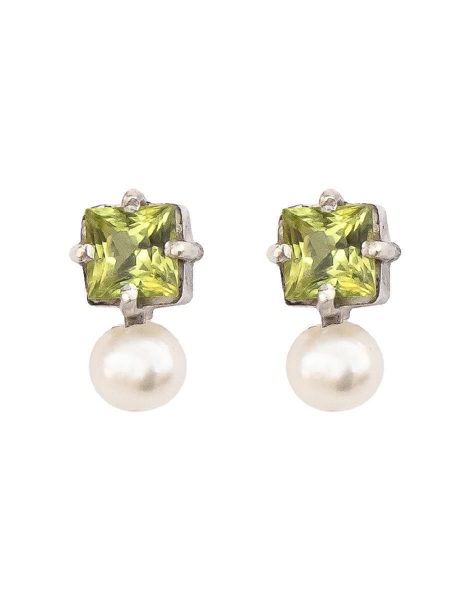 Aretes cuadrados Destellos De La Tierra de plata P 925 con acabado plateado peridoto Aretes cuadrados Destellos De La Tierra de plata P 925 con acabado plateado peridoto