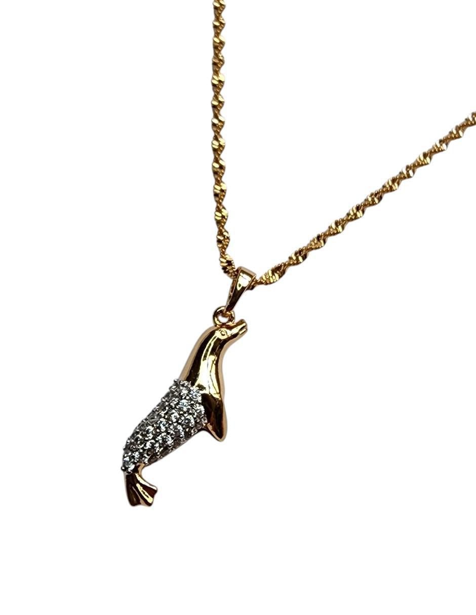 Collar con dije de foca de oro laminado 14 K 2