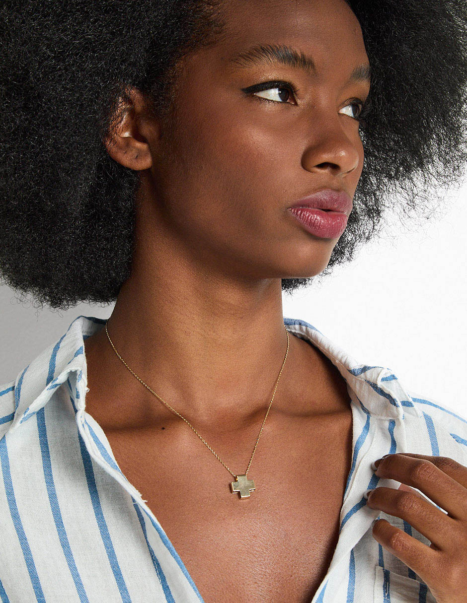 Collar de cruz de oro amarillo 14 K 3
