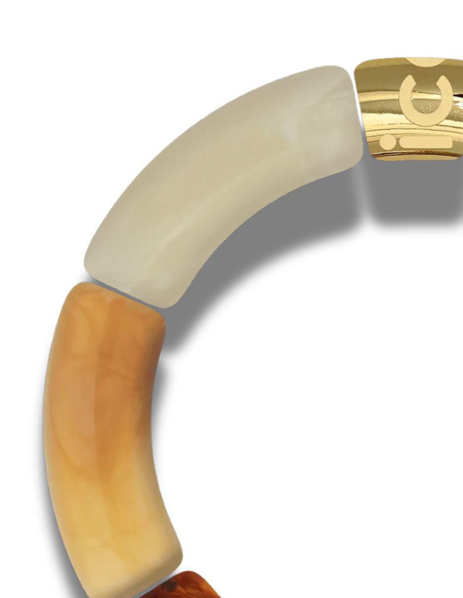 Brazalete Bella con acabado brillante