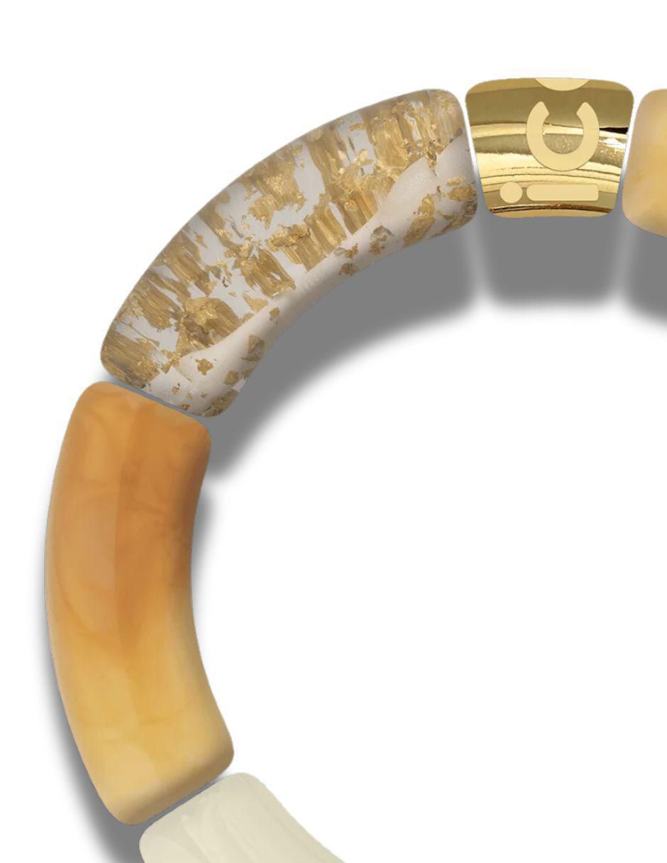 Brazalete Bella con acabado brillante