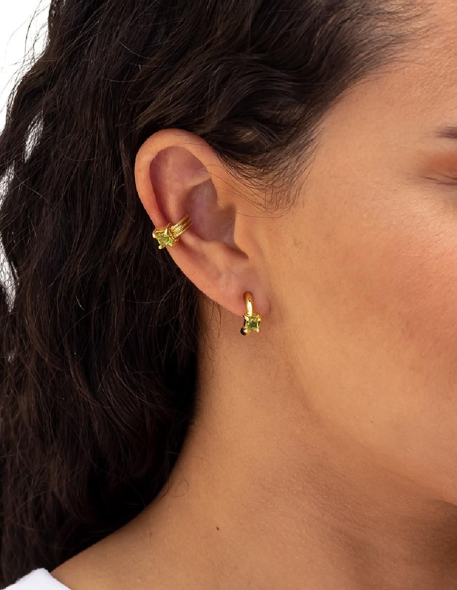Aretes cuadrados de plata P 925 con acabado baño de oro zirconia 4