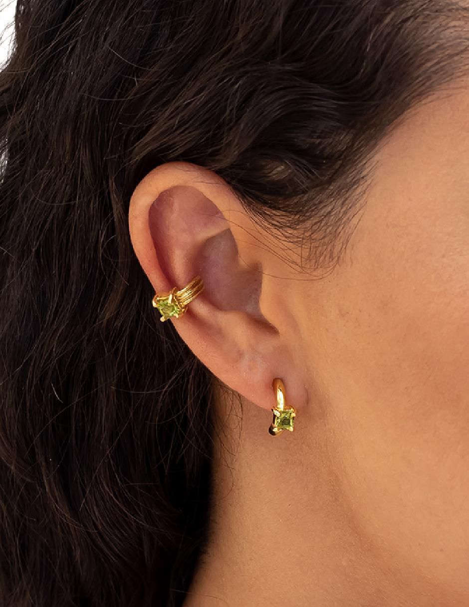 Aretes cuadrados de plata P 925 con acabado baño de oro zirconia 4
