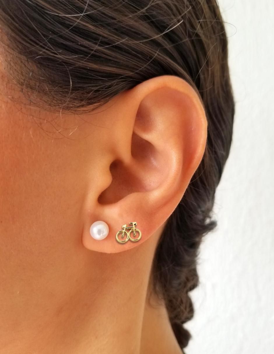 Broqueles de bicicleta de oro amarillo con acabado brillante 2