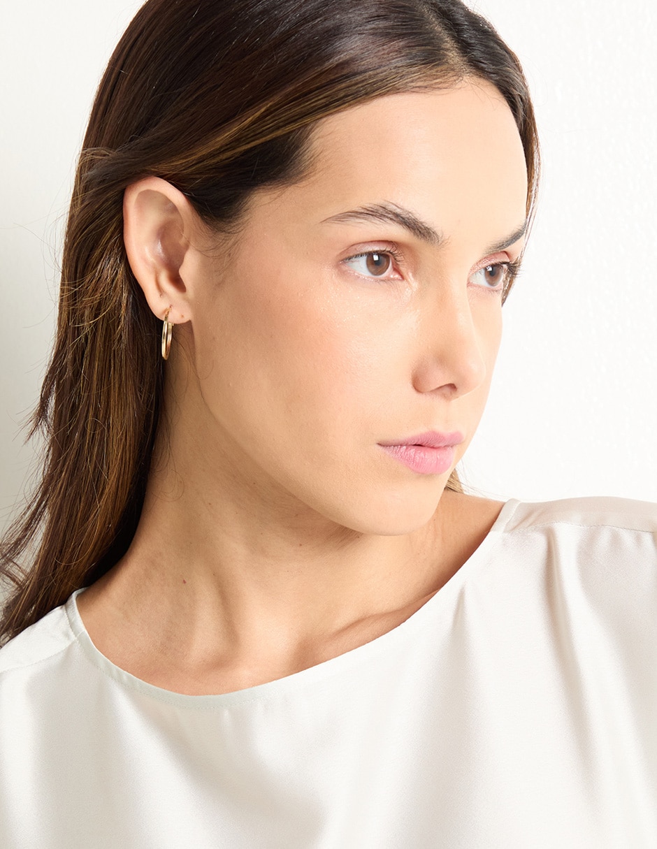 Aretes de aro de oro 14 K con acabado pulido 4