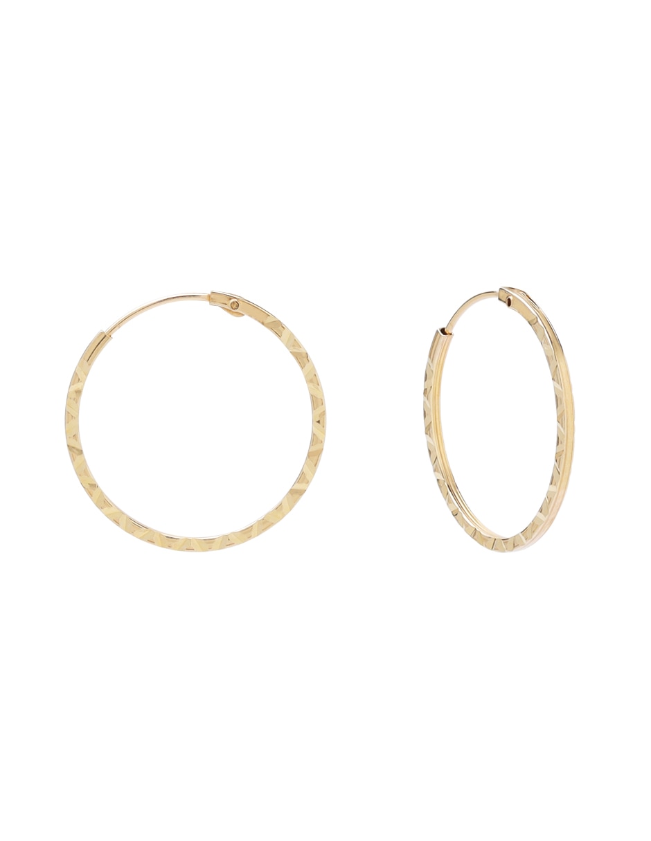 Arracadas Tetera de oro 14 k con acabado texturizado 3