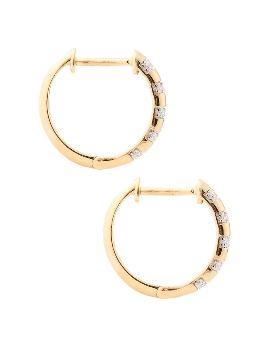 Aretes huggies de oro 14 K con acabado pavé diamante