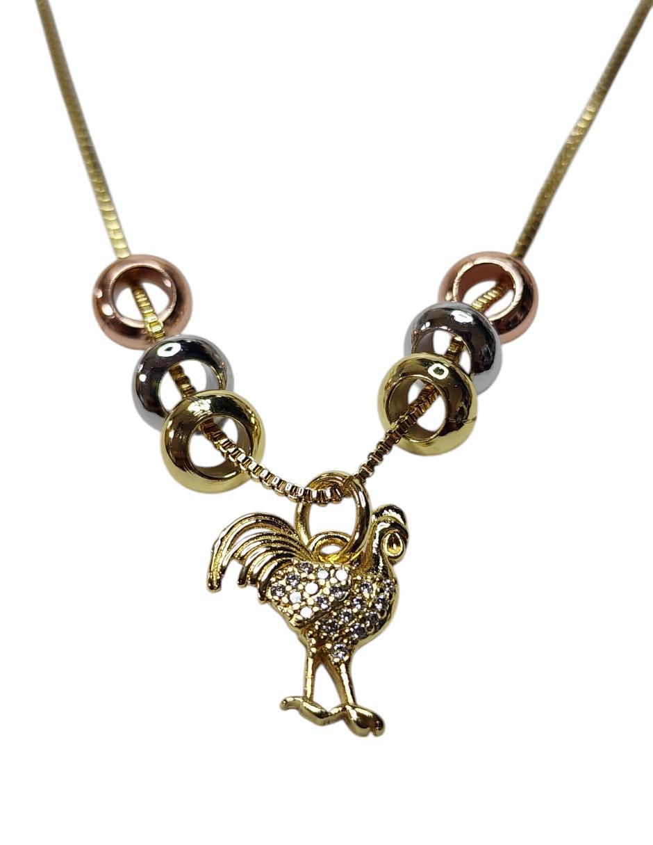 Collar con dije de gallo Ave de oro laminado 14 K Collar con dije de gallo Ave de oro laminado 14 K