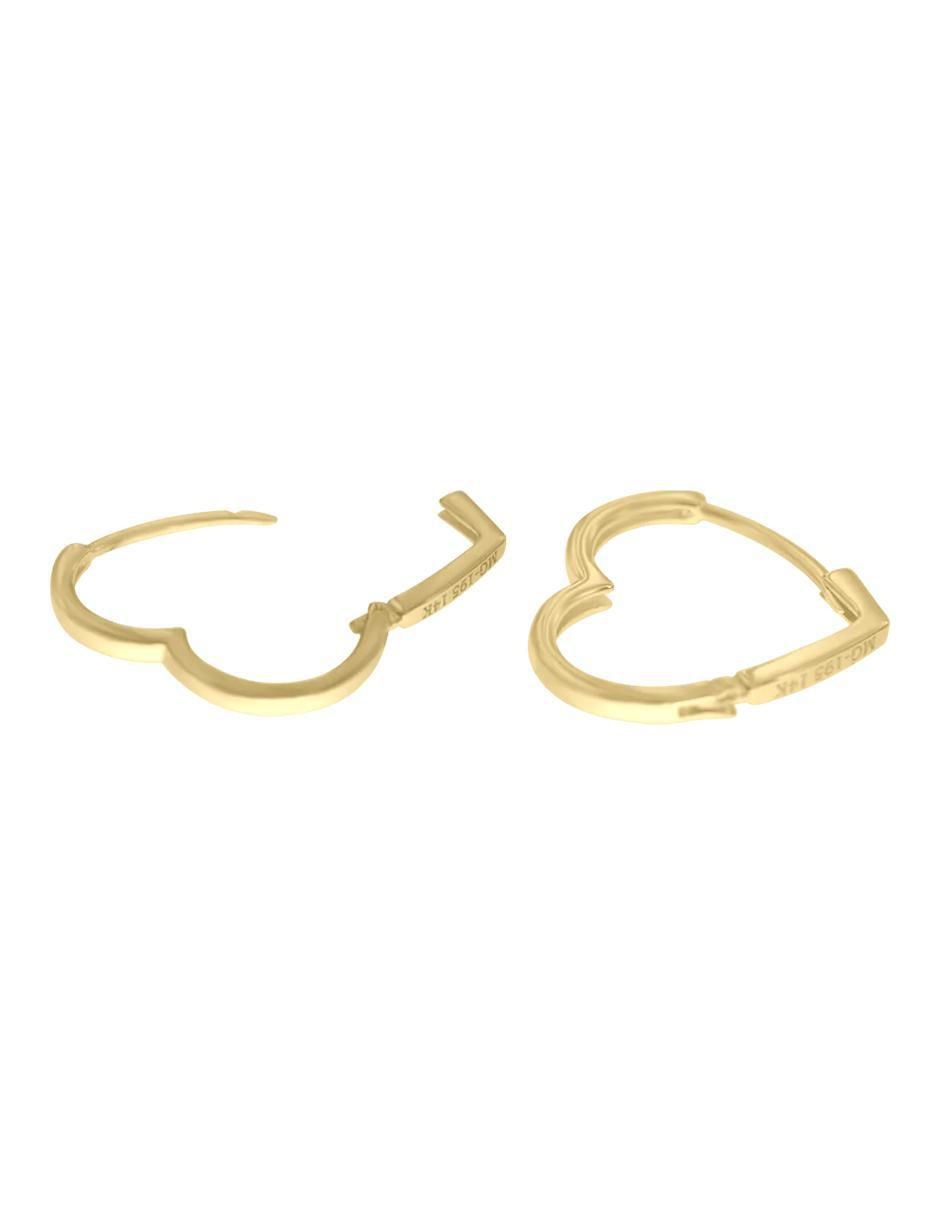 Aretes de corazón de oro con acabado brillante 2
