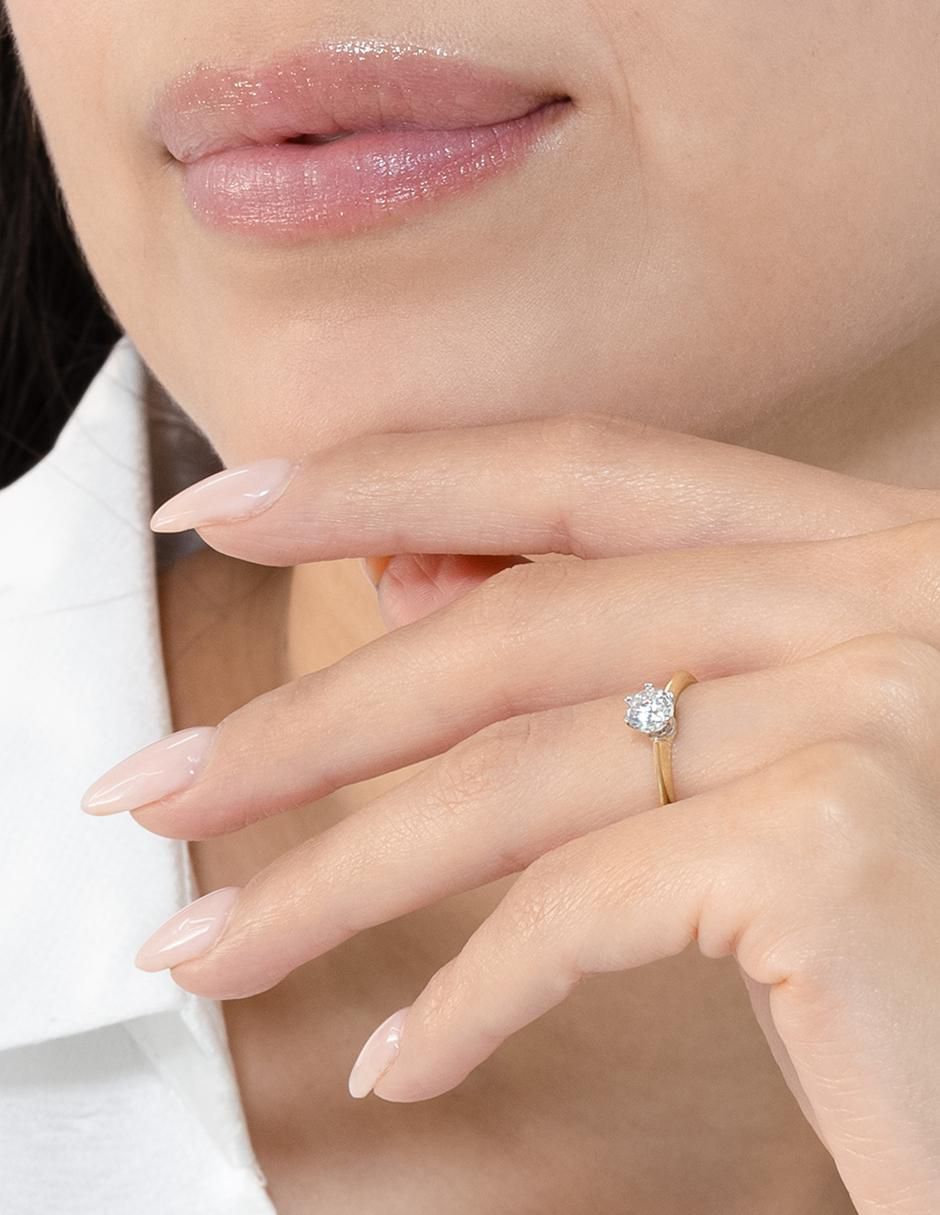 Anillo de compromiso "de" oro 10 k abba joyas no aplica zirconia