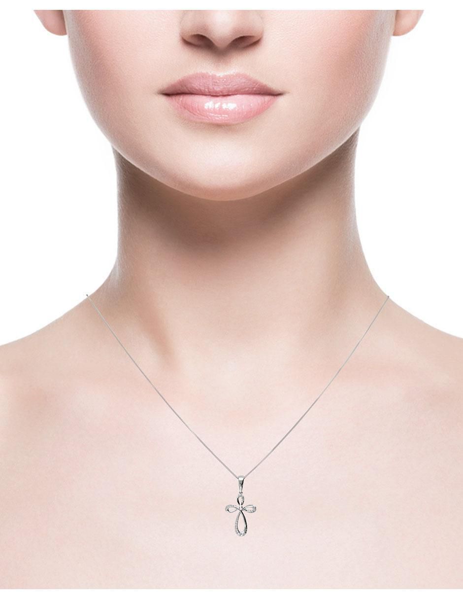 Dije de cruz de oro blanco 14 K 2