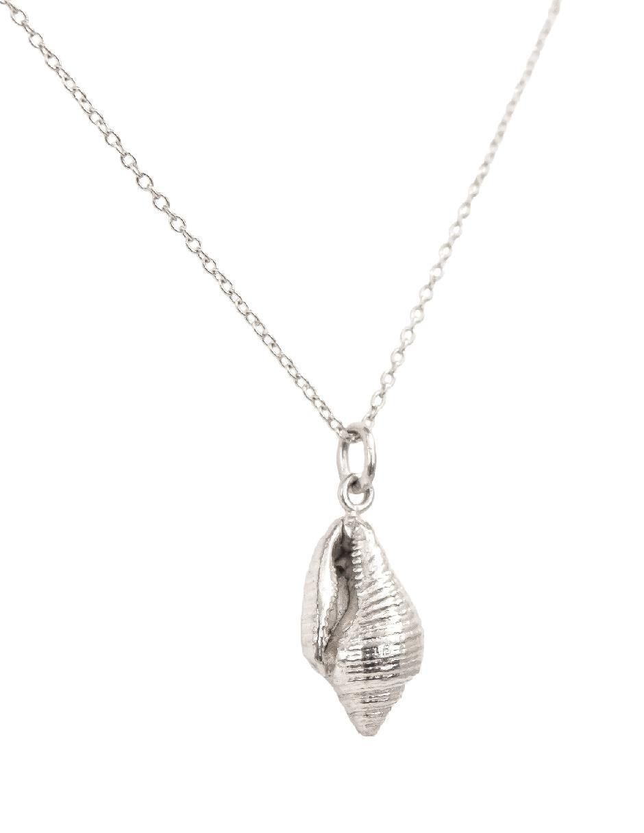 Collar con dije de concha de plata P 925 2