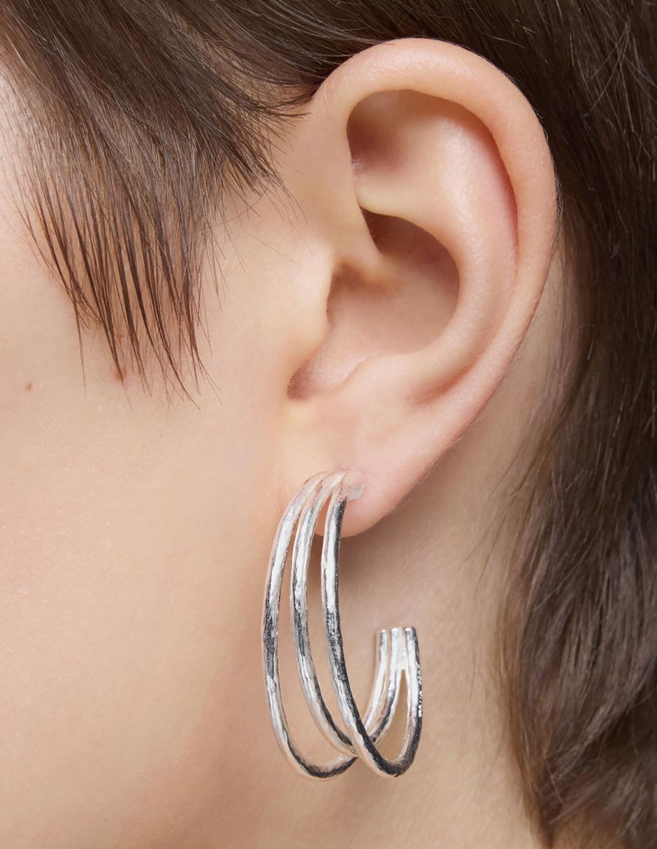 Aretes de aro redondos Tous Duna de plata P 925 con acabado