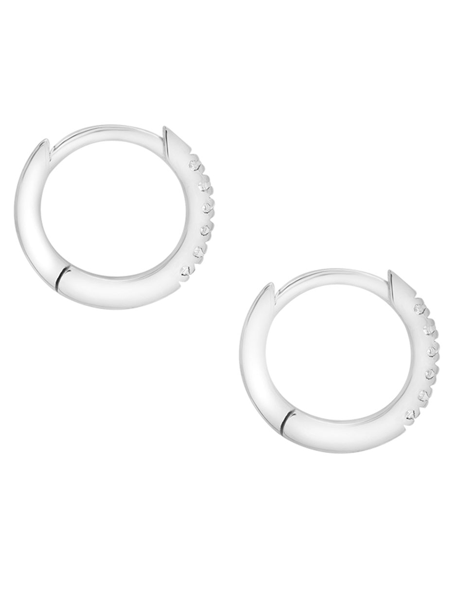 Aretes huggies de oro 14 K con acabado pavé diamante