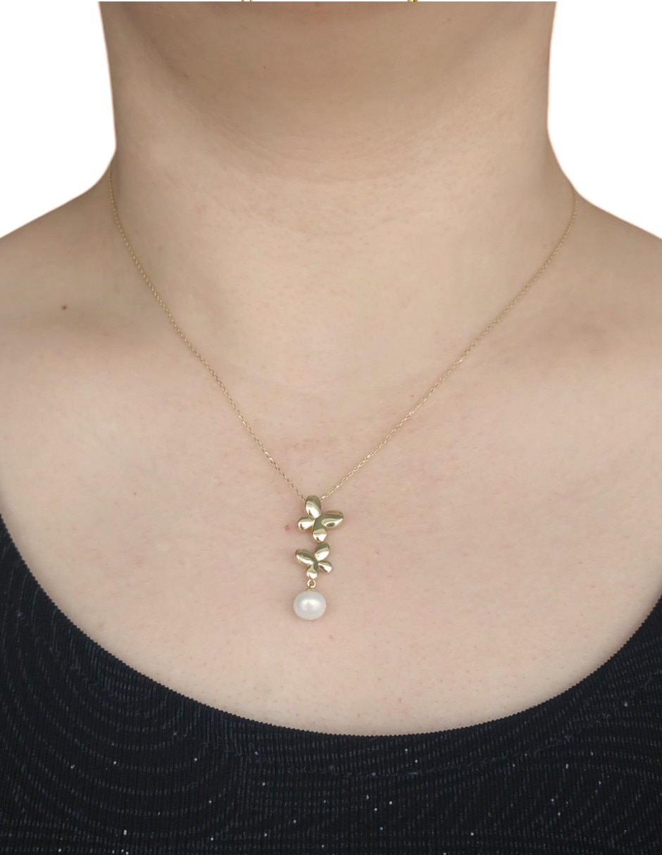 Collar con dije de mariposa de oro 14 K 2