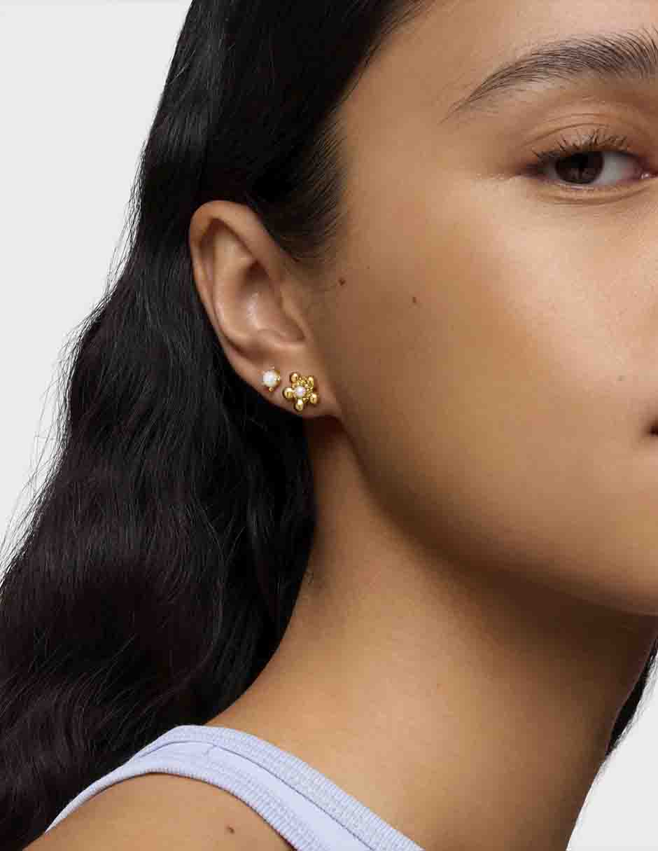 Aretes de flor Garden de oro amarillo con acabado brillante perla de agua 5