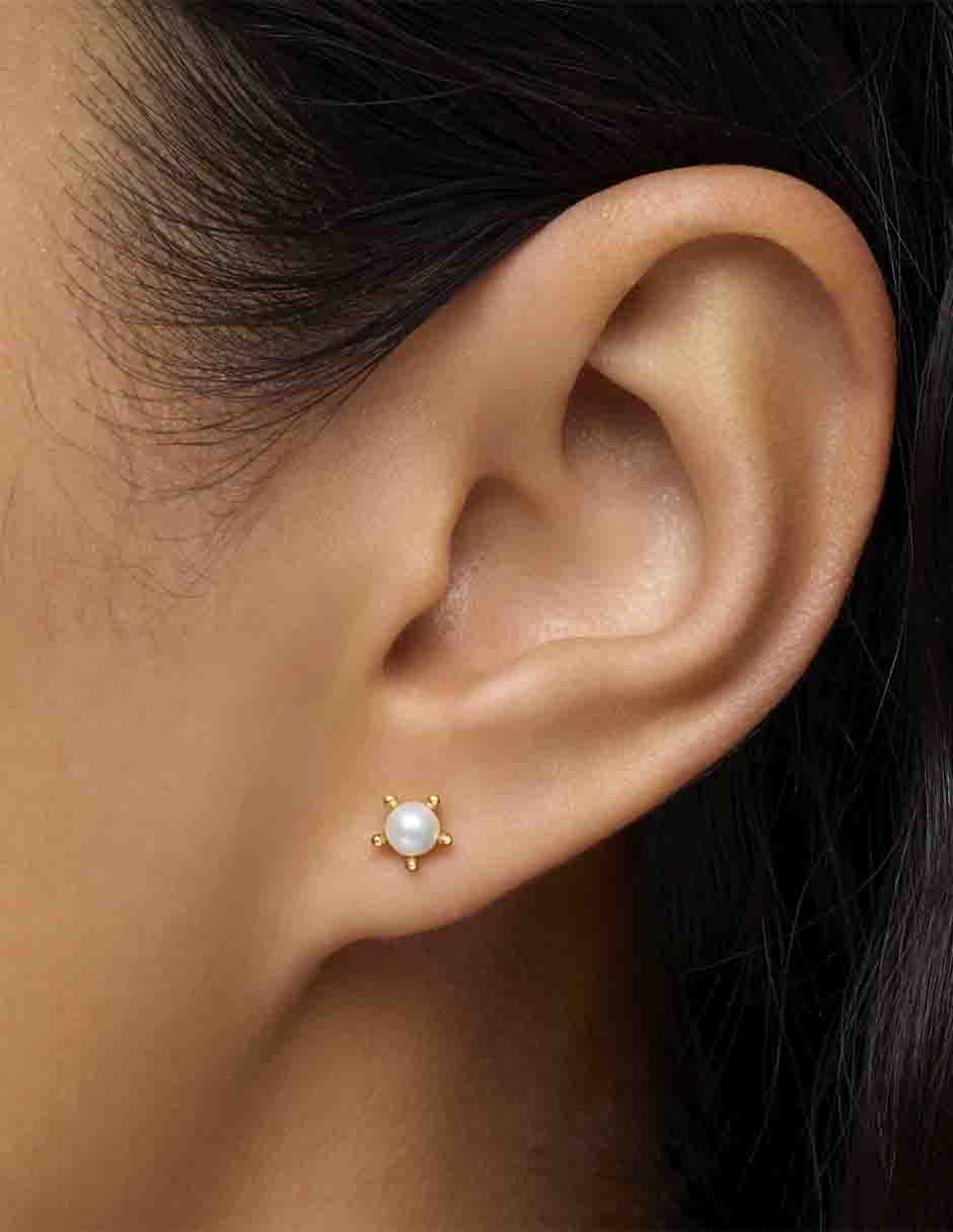 Aretes de flor Garden de oro amarillo con acabado brillante perla de agua 6