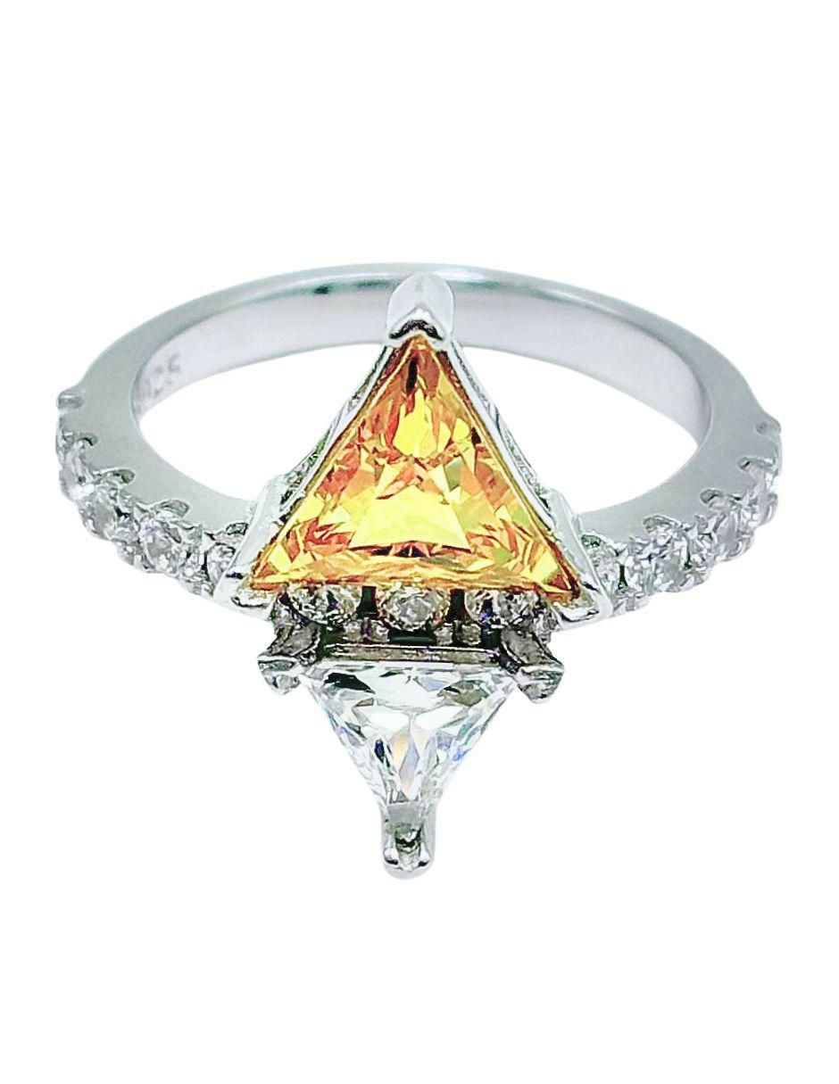 Anillo con gema de rombo brillo de plata zirconia pavé 8
