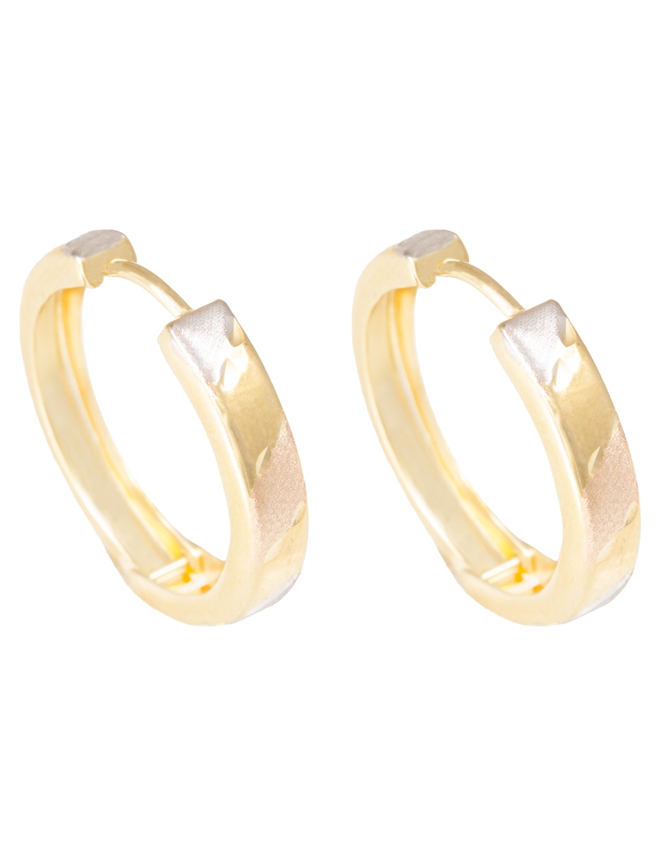 Aretes huggies de oro 14 k con acabado pulido Aretes huggies de oro 14 k con acabado pulido