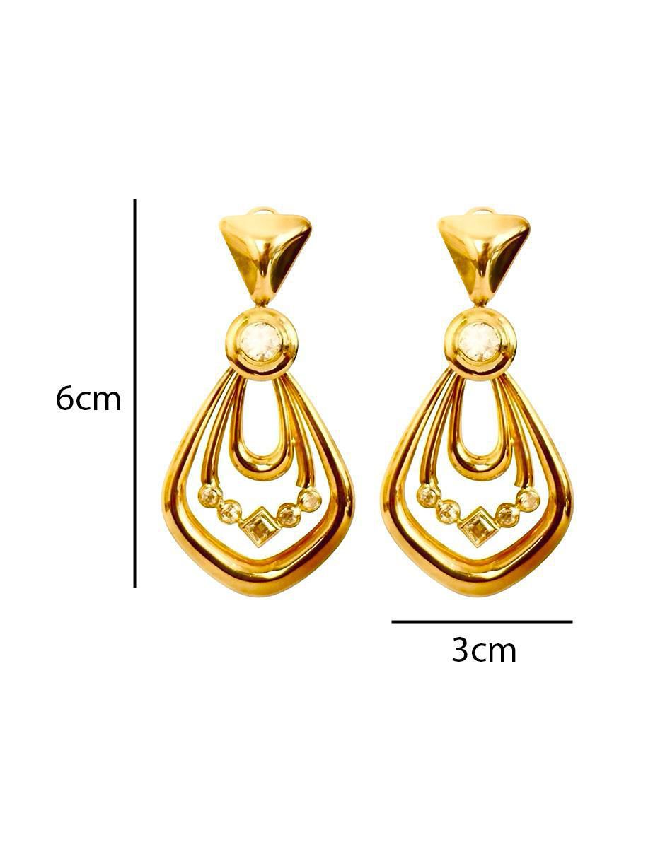 Aretes triangulares de oro con acabado brillante zirconia 4