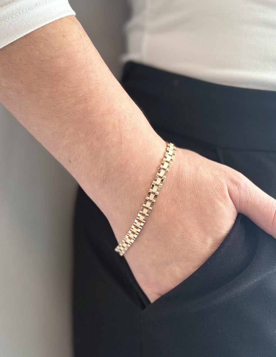 Pulsera de oro 14 K con acabado brillante 3
