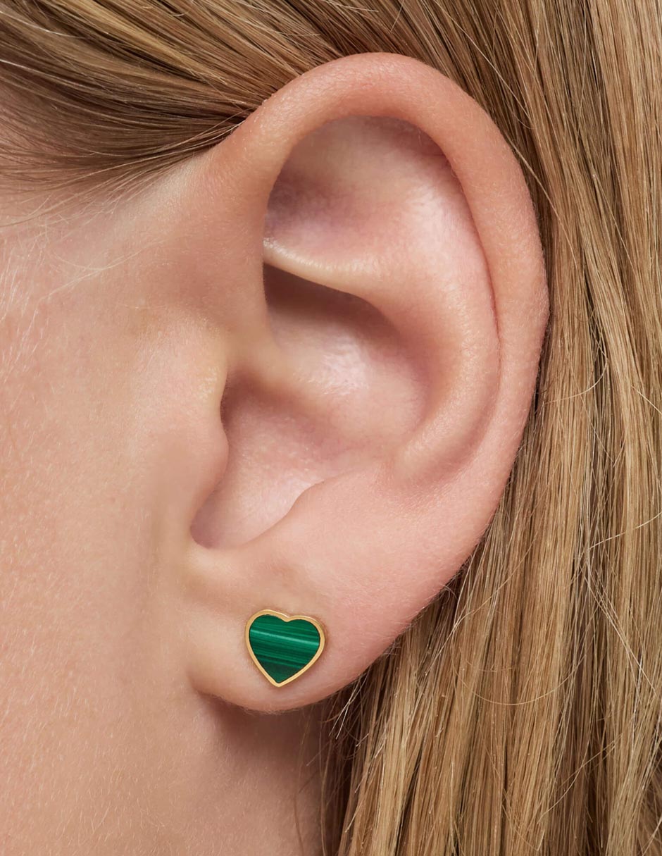 Aretes de corazón Xxs de oro amarillo con acabado brillante malaquita 6