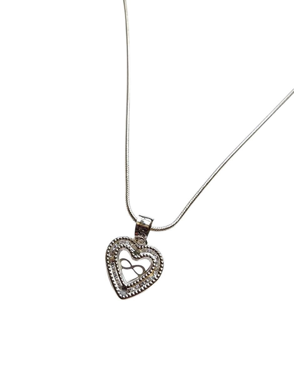 Collar con dije de corazón Infinito de plata P 925 3