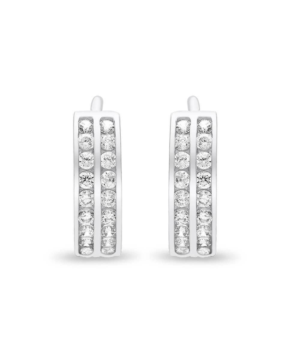 Arracadas de oro blanco 14 K con acabado brillante zirconia
