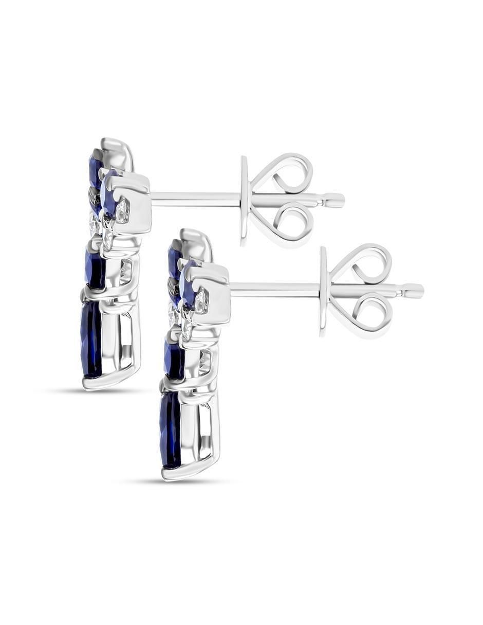 Aretes cortos de flor de oro blanco 14 K con acabado brillante diamante 3