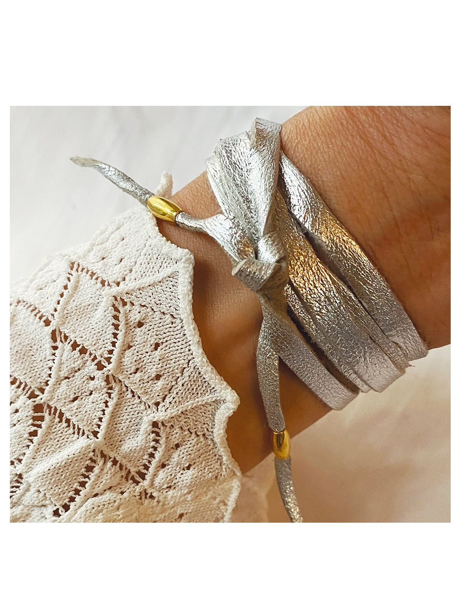 Pulsera vangania "de" cuero sin kilataje sin familia o colección "con acabado"
