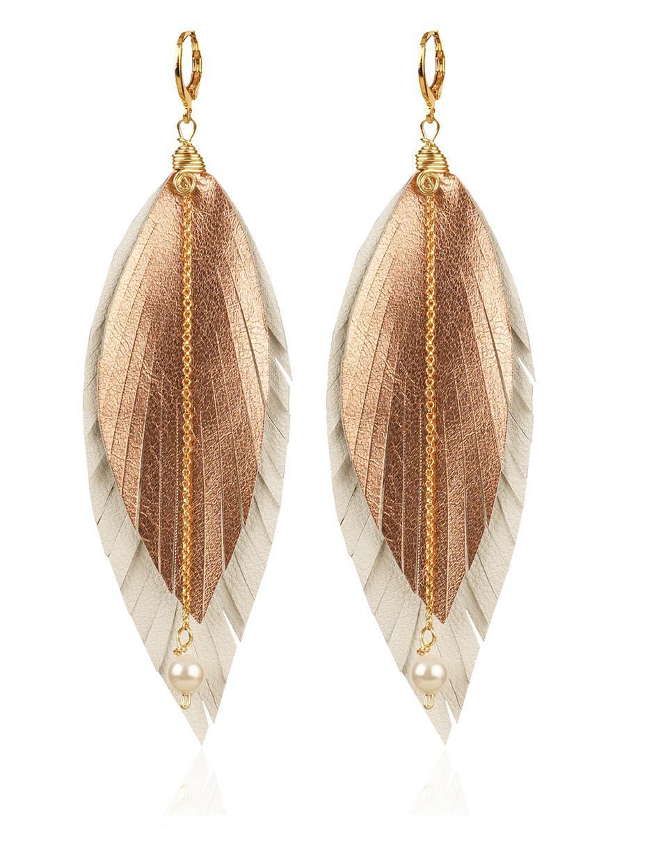 Aretes largos de pluma de baño oro 18 k con acabado baño de oro perla